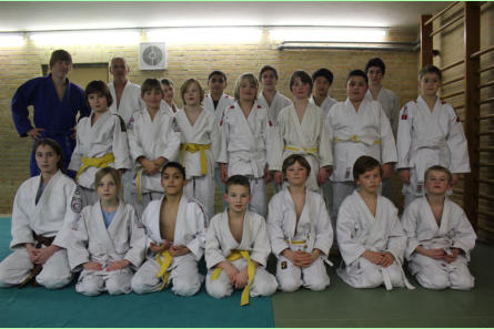 Judoka des MTV Leck mit den Trainern Kai Nissen und Jrgen Bohlmann  (Bild vom 31.1.2012)